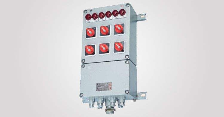 防爆電氣控制箱在防爆空調(diào)中的應(yīng)用: